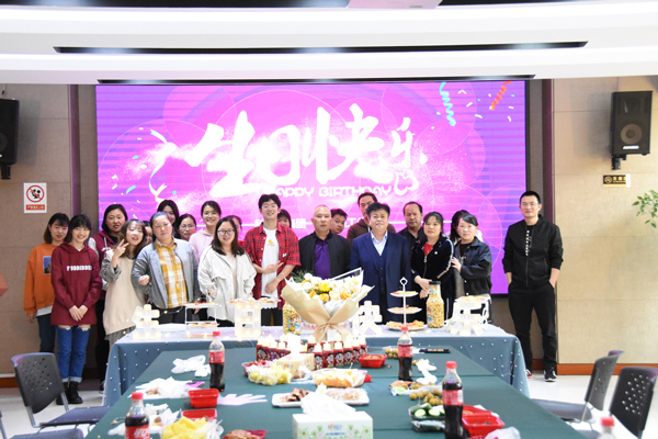 “感恩有你，携手同行”！江南官方注册举办2022年一季度员工集体生日会